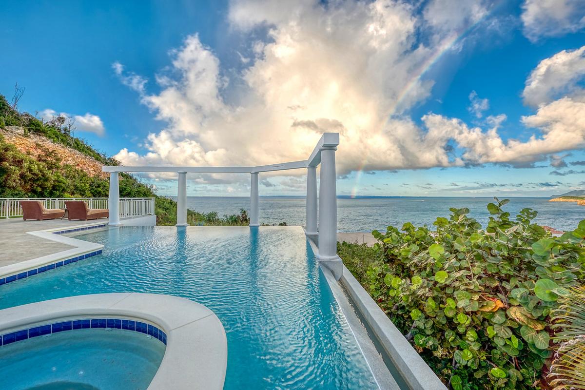 Luxury Pool Villa St Martin - View from the pool